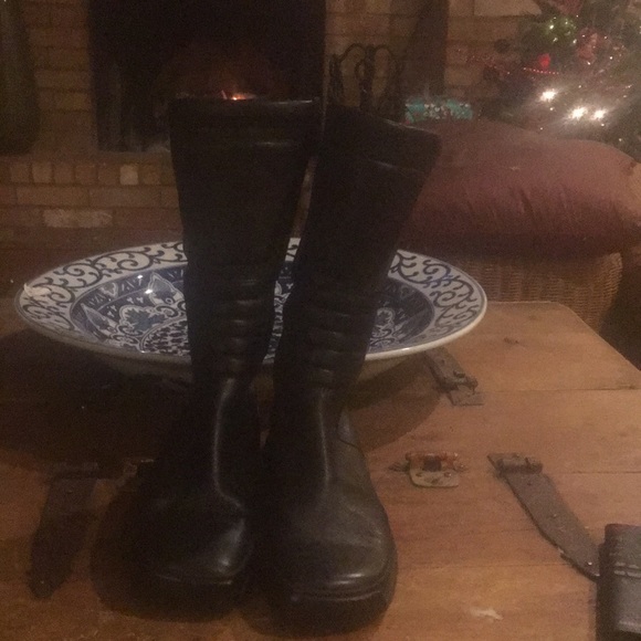 Prada boots size 6 - Picture 2 of 4